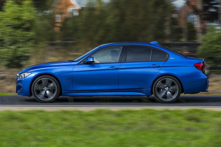  BMW 330e M Sport 2016 года  (AU) (фото 11 из 14)